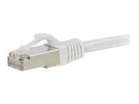 C2G Cat6a Booted Shielded (STP) Network Patch Cable - Koblingskabel - RJ-45 (hann) til RJ-45 (hann) - 1.5 m - STP - CAT 6a - formstøpt, uten hindringer, flertrådet - hvit 89936